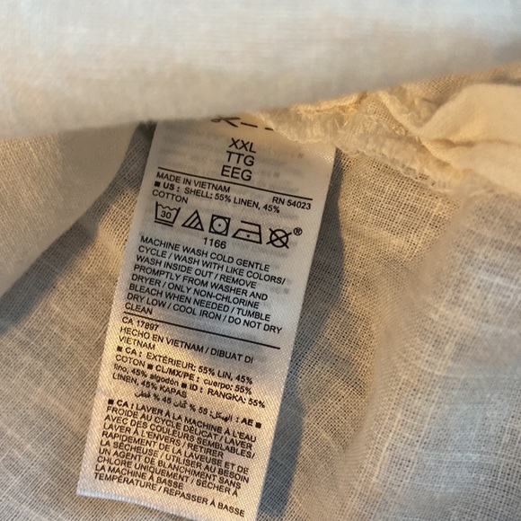 Old Navy Spaghetti Strapped Button Front - Picture 4 of 10